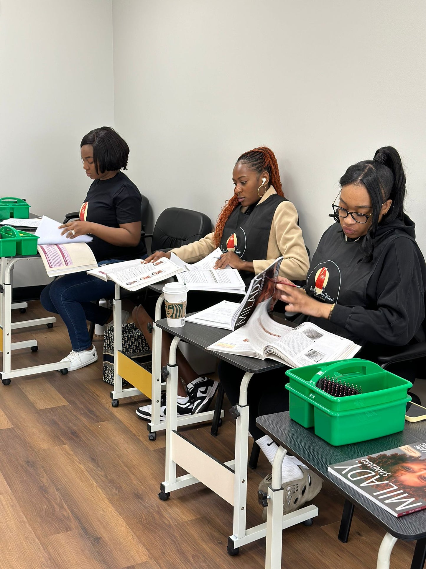 Braiding License Program – 300 Clock Hours