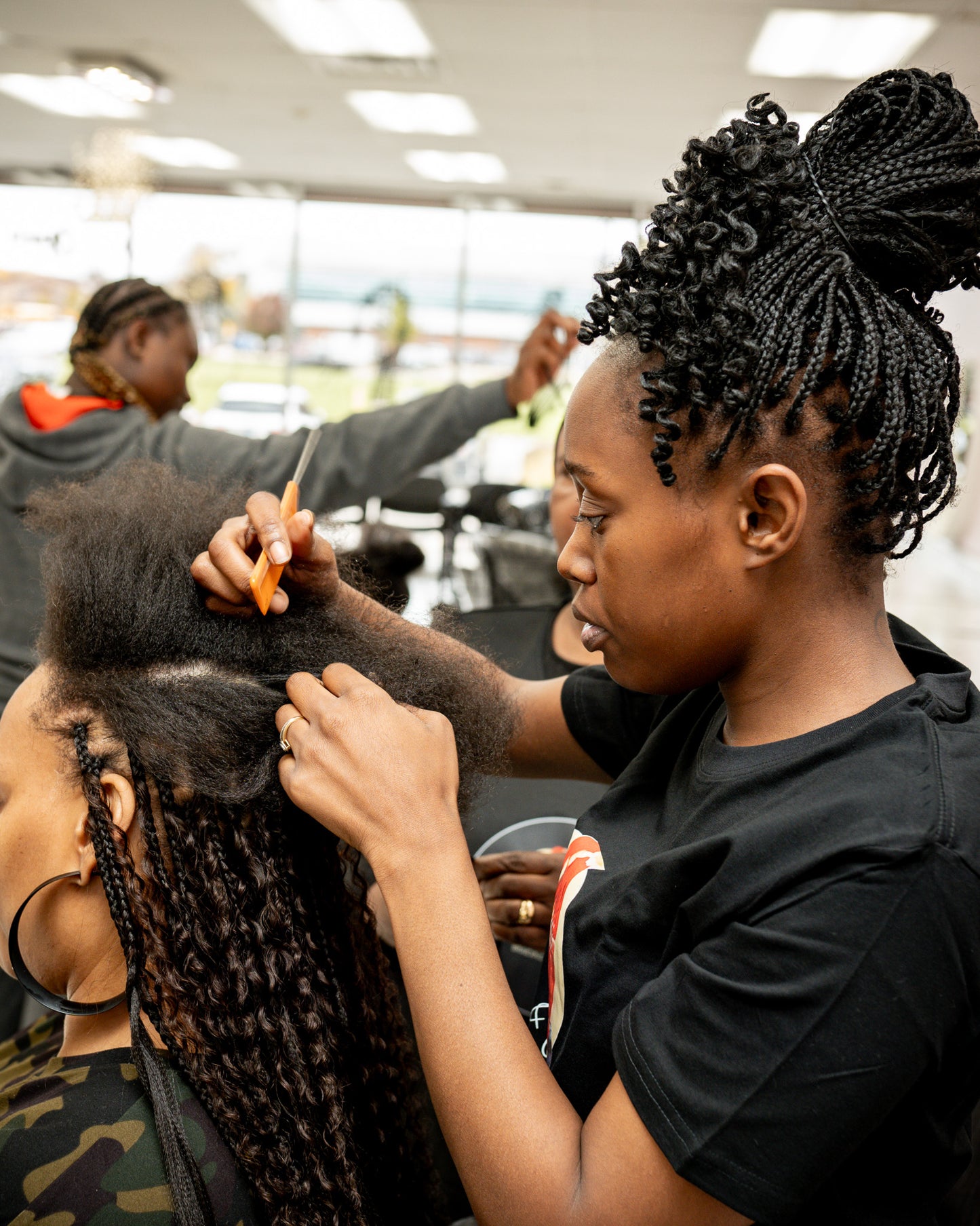 Braiding License Program – 300 Clock Hours